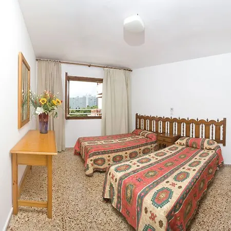 White - Adults Only 4* Ibiza città