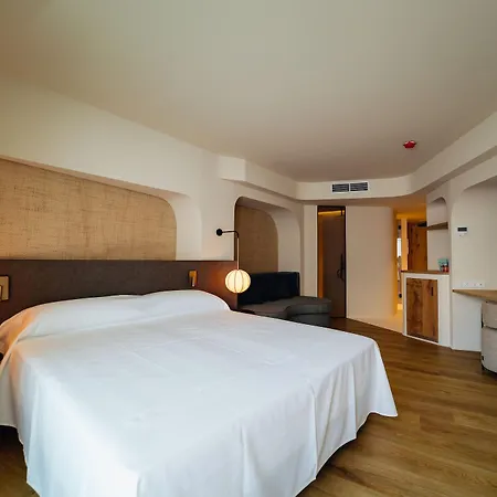 Pacha Hotel 4*