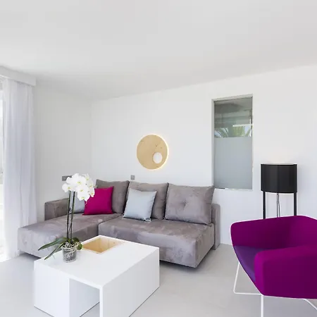 One Ibiza 5*