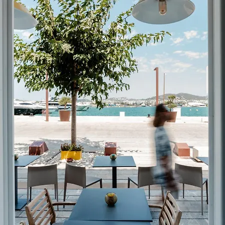 Ryans La Marina (adults Only)