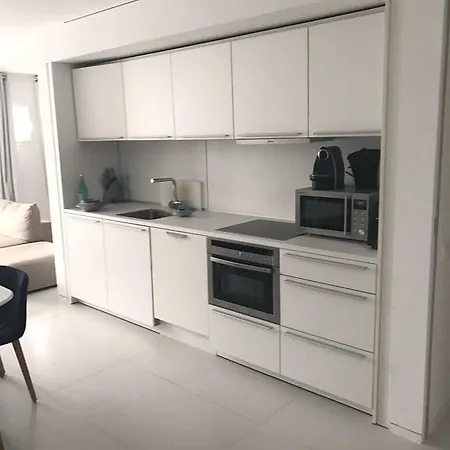 Patio Blanco Luxury Apartment
