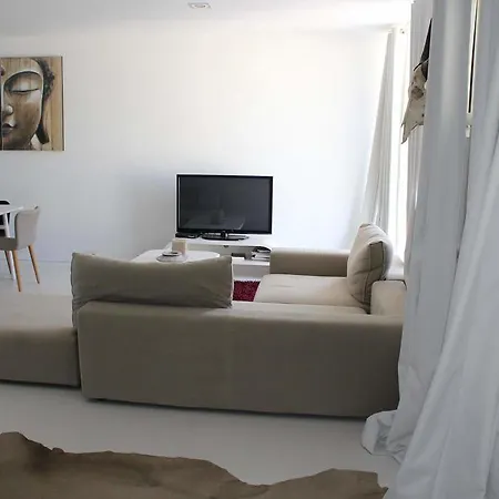 Patio Blanco Luxury Apartment *