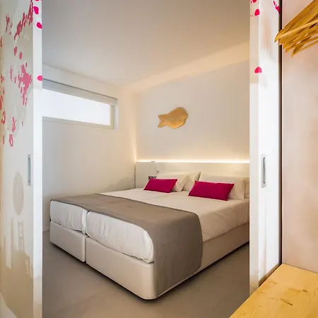 One Ibiza Hotel 5*