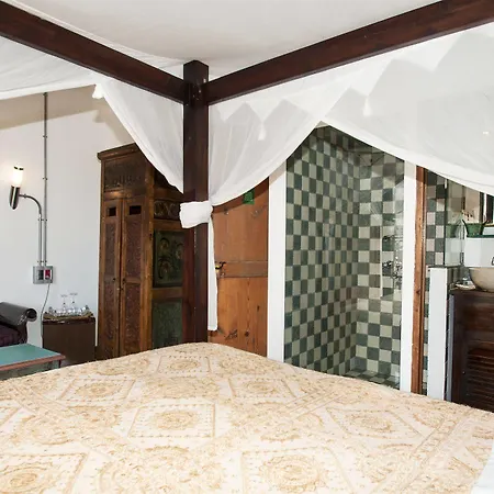 Ibiza Boutique Hotel *