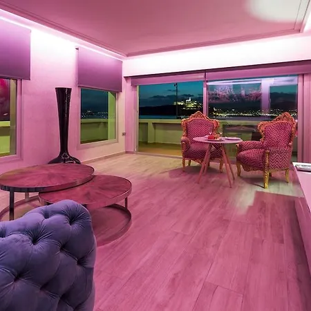 Corso & 4* Ibiza Town