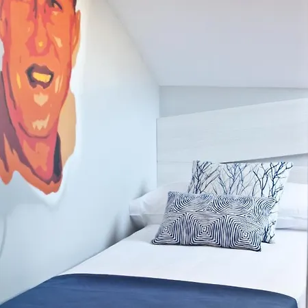 Ryans Pocket Hotel *