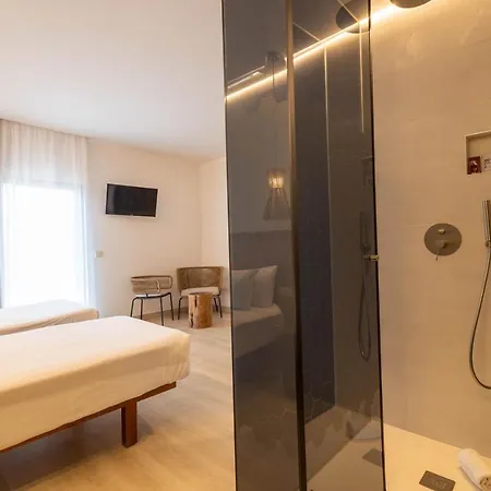 Hotell Play - Adults Only *