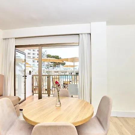 Leonardo Santa Eulalia Apartment