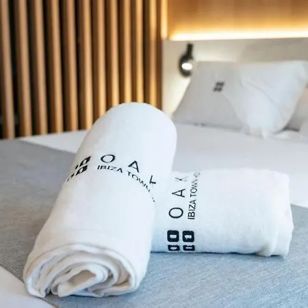 Oaks Hotel 4*