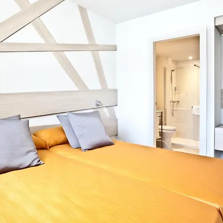 Ryans - Only Adults Aparthotel