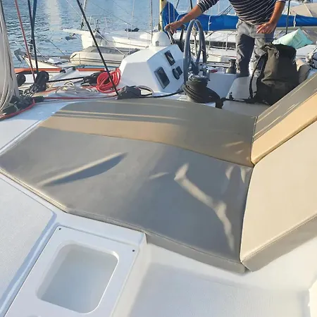 Centro Catamaranes Y Velero *