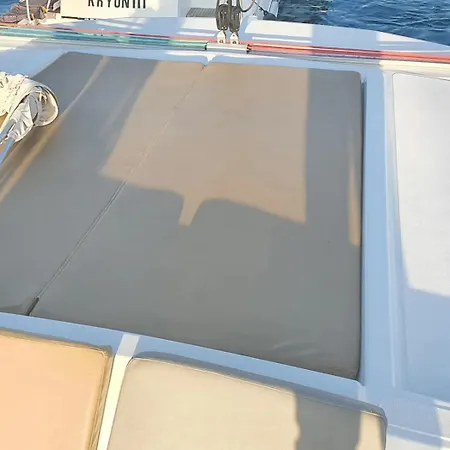 Centro Catamaranes Y Velero