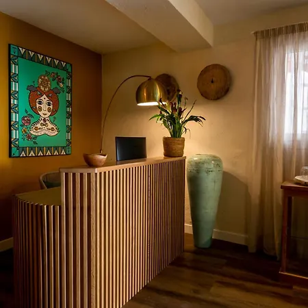 Mikasa Boutique Adults Only Hotell 2*