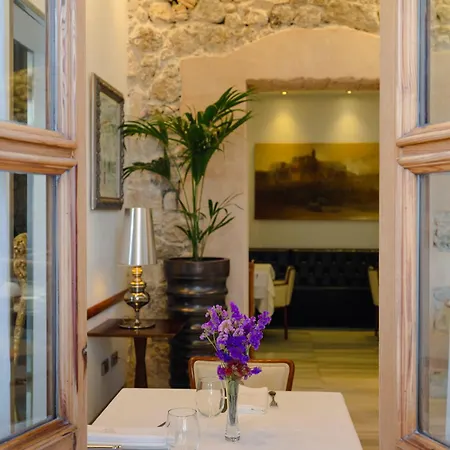 Hotel Mirador De Dalt Vila-relais & Chateaux 5*