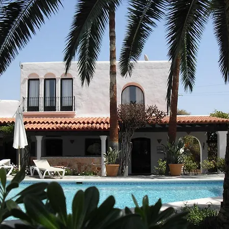 La Finca Hotel *