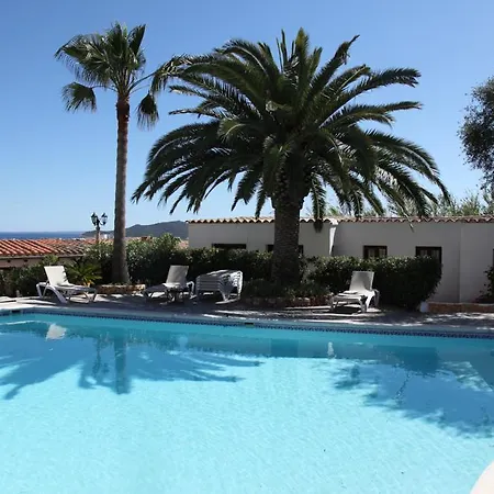 La Finca Hotel *