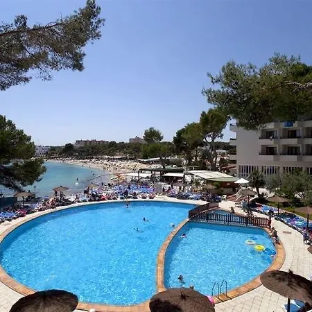 Leonardo Santa Eulalia Apartment