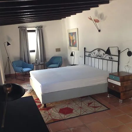 La Finca Hotel