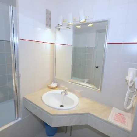 Molins Park Hotel 3*
