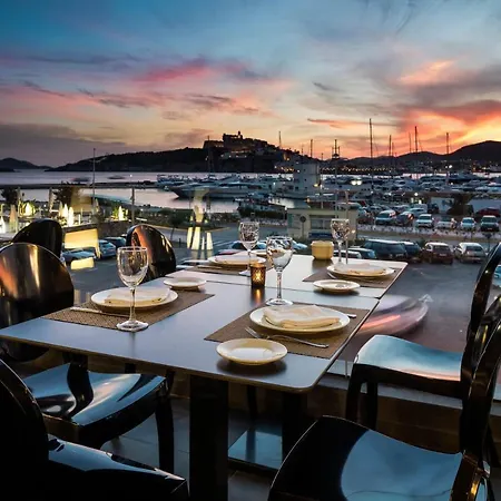 Corso & 4* Ibiza Town