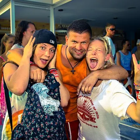 Ryans - Only Adults Aparthotel Ibiza Town
