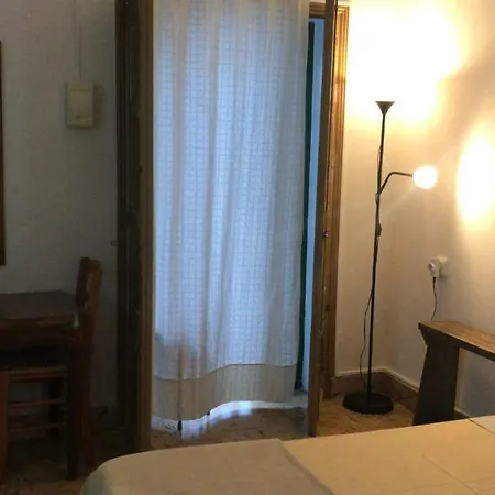 Casa De Huespedes La Pena 2*