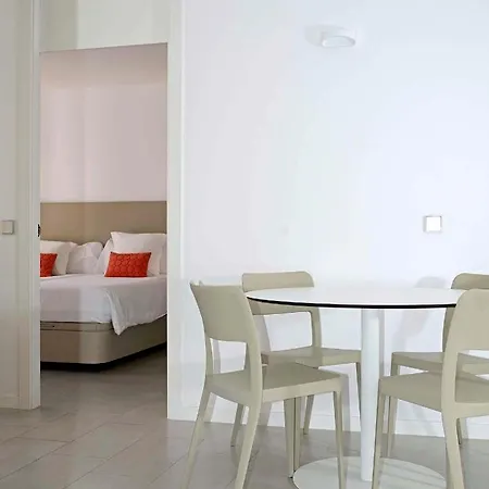 B-llobet Sun & Confort Aparthotel