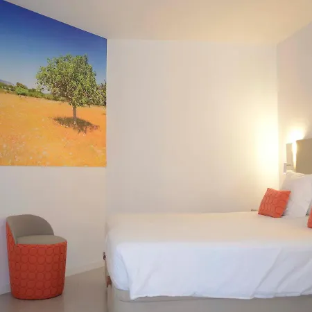 Aparthotel B-llobet Sun & Confort 4*