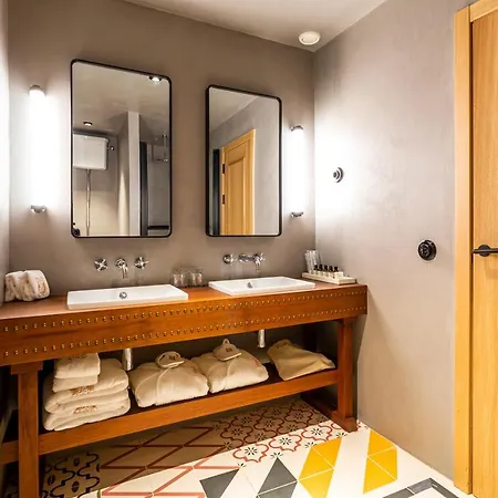 La Torre Del Canonigo - Small Luxury 4*