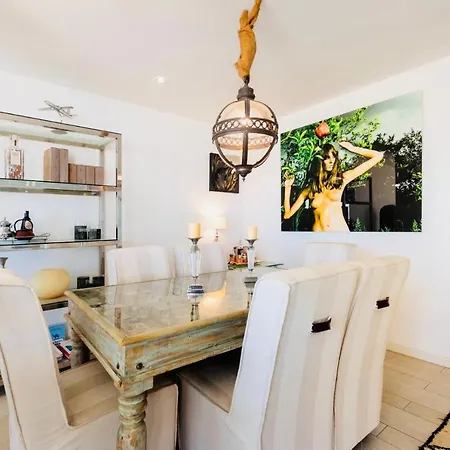Lejlighed Address Luxury Living *