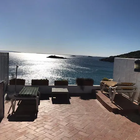 Mirador De La Virgen Atico Con Terraza Y Estudio Sin Terraza Apartment