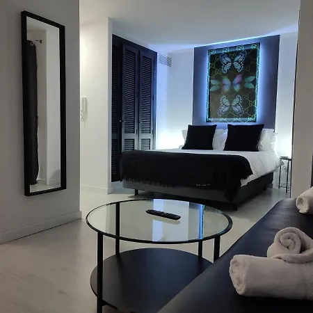 Urban Spaces Aparthotel 3*