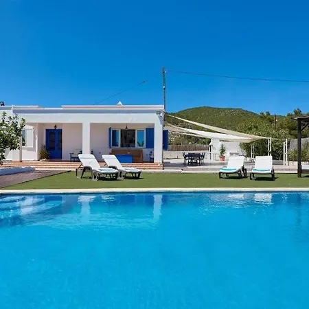 The Lovely * Ibiza Town
