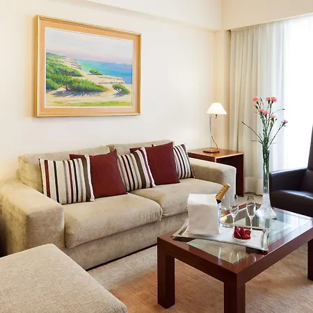 Hotel Royal Plaza 4*