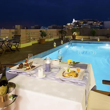 Royal Plaza 4*
