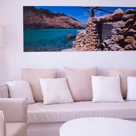 Llobet Aparthotel