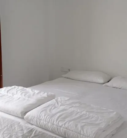 Wink Marina Vista Homestay