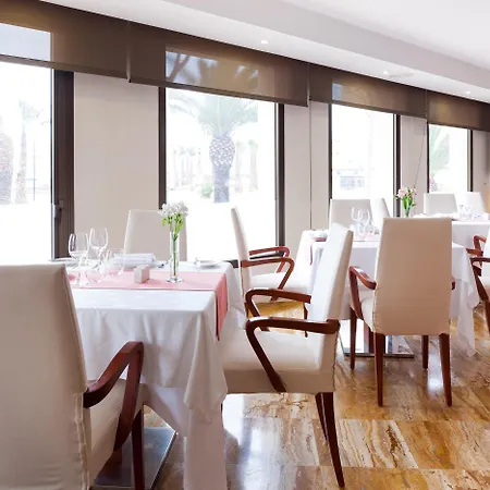 Royal Plaza 4*