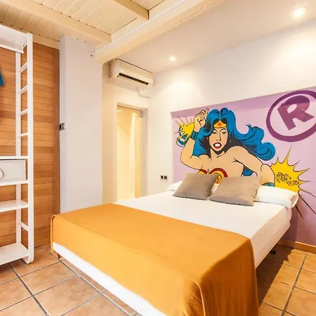Ten Hostel Ibiza città
