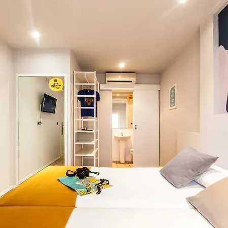 Hostel Ten Hostel Ίμπιζα Πόλη