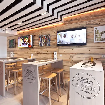 Hotell Ryans La Marina (adults Only) Ibiza stad