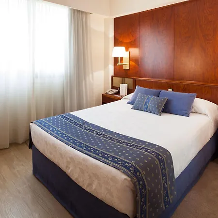 Hotel Royal Plaza 4*