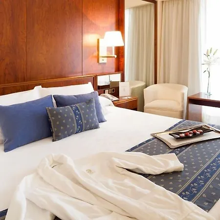 Royal Plaza 4*