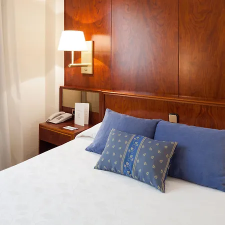 Royal Plaza Hotel