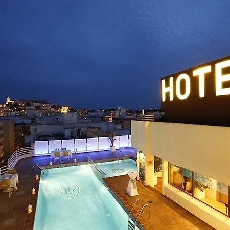 Royal Plaza 4*