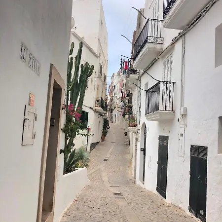 Apartment Private Can Bes, Dalt Vila *