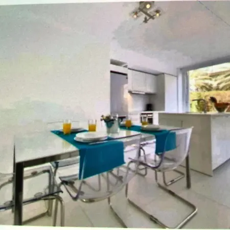 Apartamento En Marina Botafoc Ibiza Town