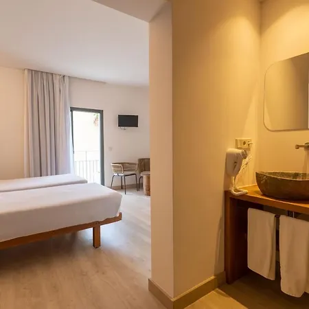 Play - Adults Only Hotel