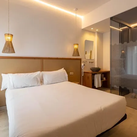 Play - Adults Only Hotel *