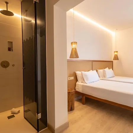Hotel Play - Adults Only